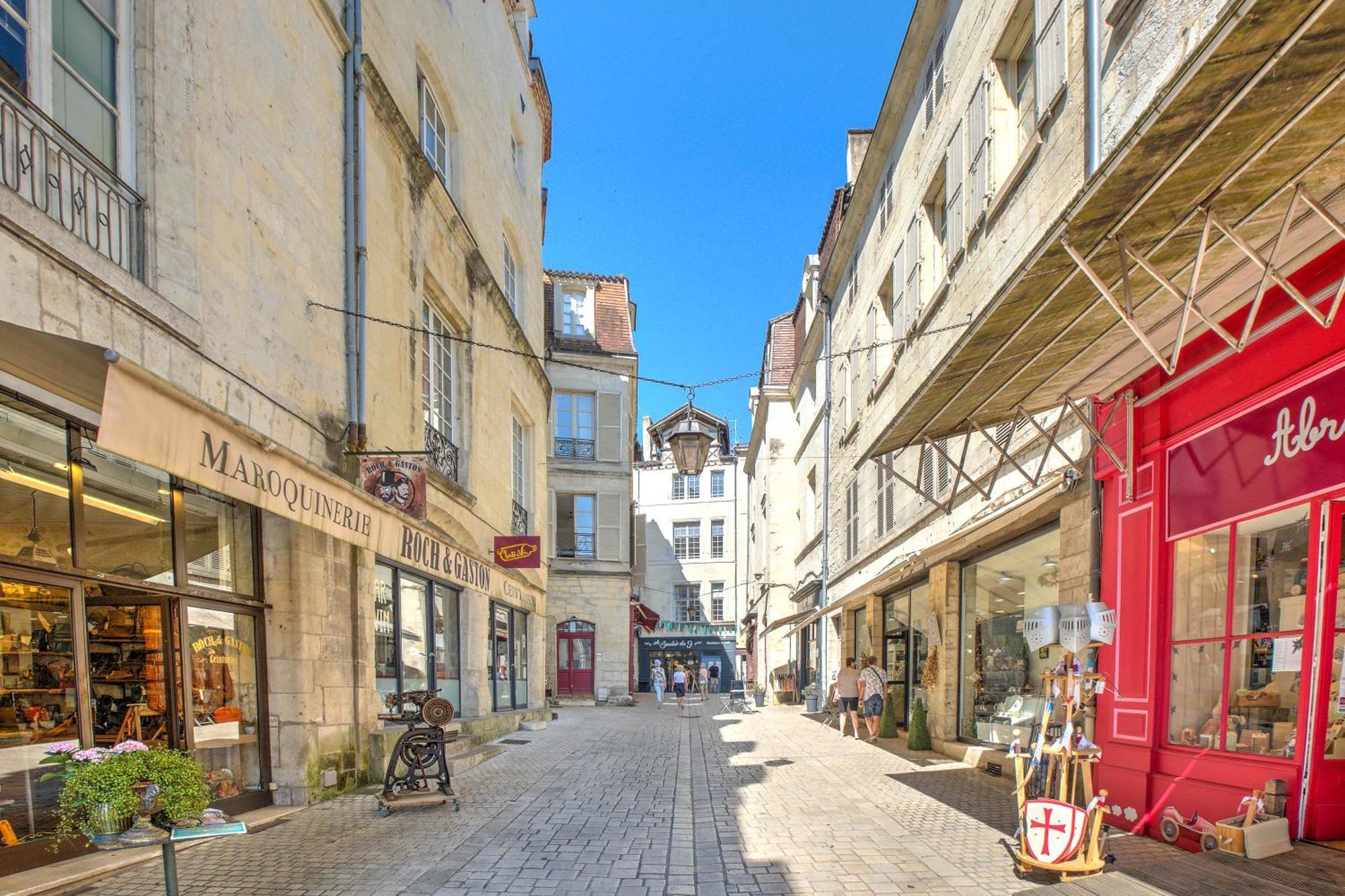 Miraflores, Appartement En Ville Périgueux Exterior foto